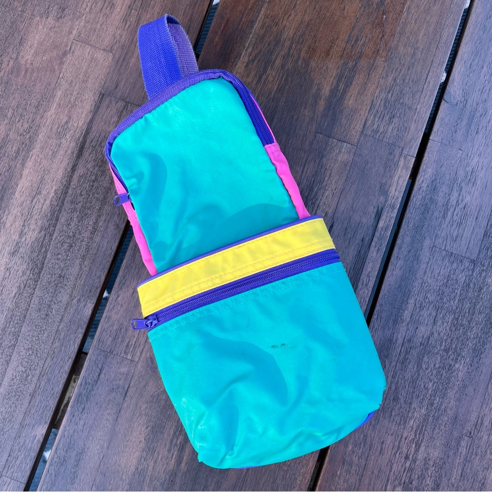 VTG Avon Travel Toiletry Bag - Three Compartments - Bright Colorblock